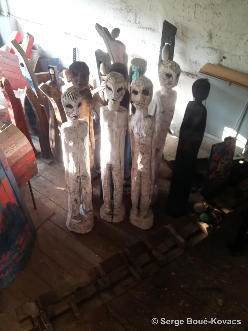 Groupe de figures blanches — Peinture de Serge Boué-Kovacs