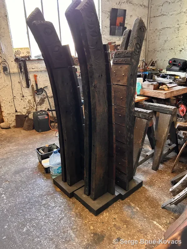 Trois membrures noires — Sculpture de Serge Boué-Kovacs