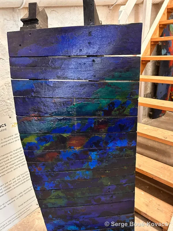 Pan de coque bleu — Sculpture de Serge Boué-Kovacs