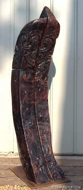 Totem de mer courbe — Sculpture de Serge Boué-Kovacs