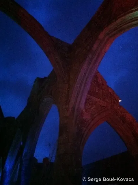 Arcs sous le ciel nocturne, 2012 — Installation de Serge Boué-Kovacs