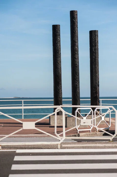 Mâts du voilier Bora-Bora, Promenade de mer, front de mer de La Baule